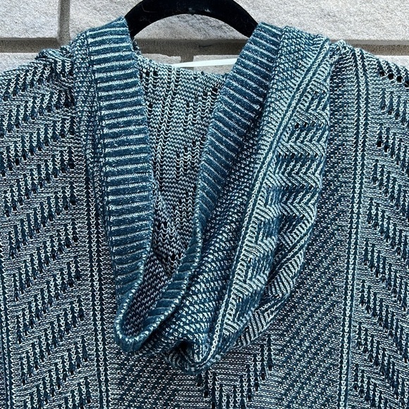 Woolrich Katie Bird Short Sleeve Hooded Cardigan Blue Size M/L - Picture 14 of 14